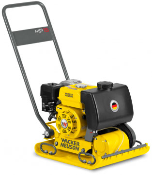 Виброплита Wacker Neuson MP-15 в прокат в Чите. У нас лучшая цена за сутки! Возможность взять в аренду с выгодной скидкой до 40% при экспресс доставке 24/7. И помните, ночью стоимость еще дешевле на 30%! #арендапрокат #виброплита #выгодно